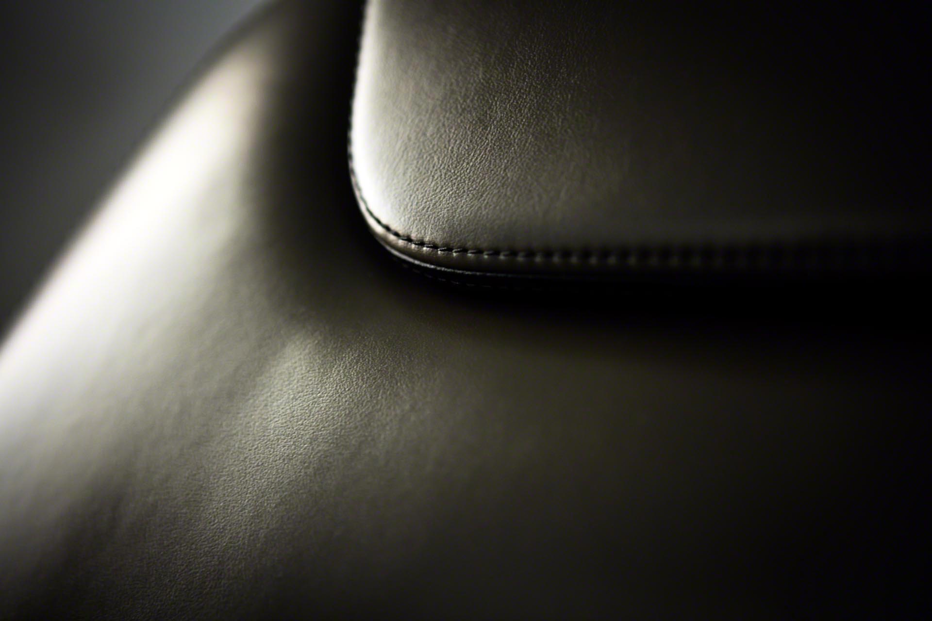 Exposed Seat Stitching - Challenger 350 LXi Thunderbird