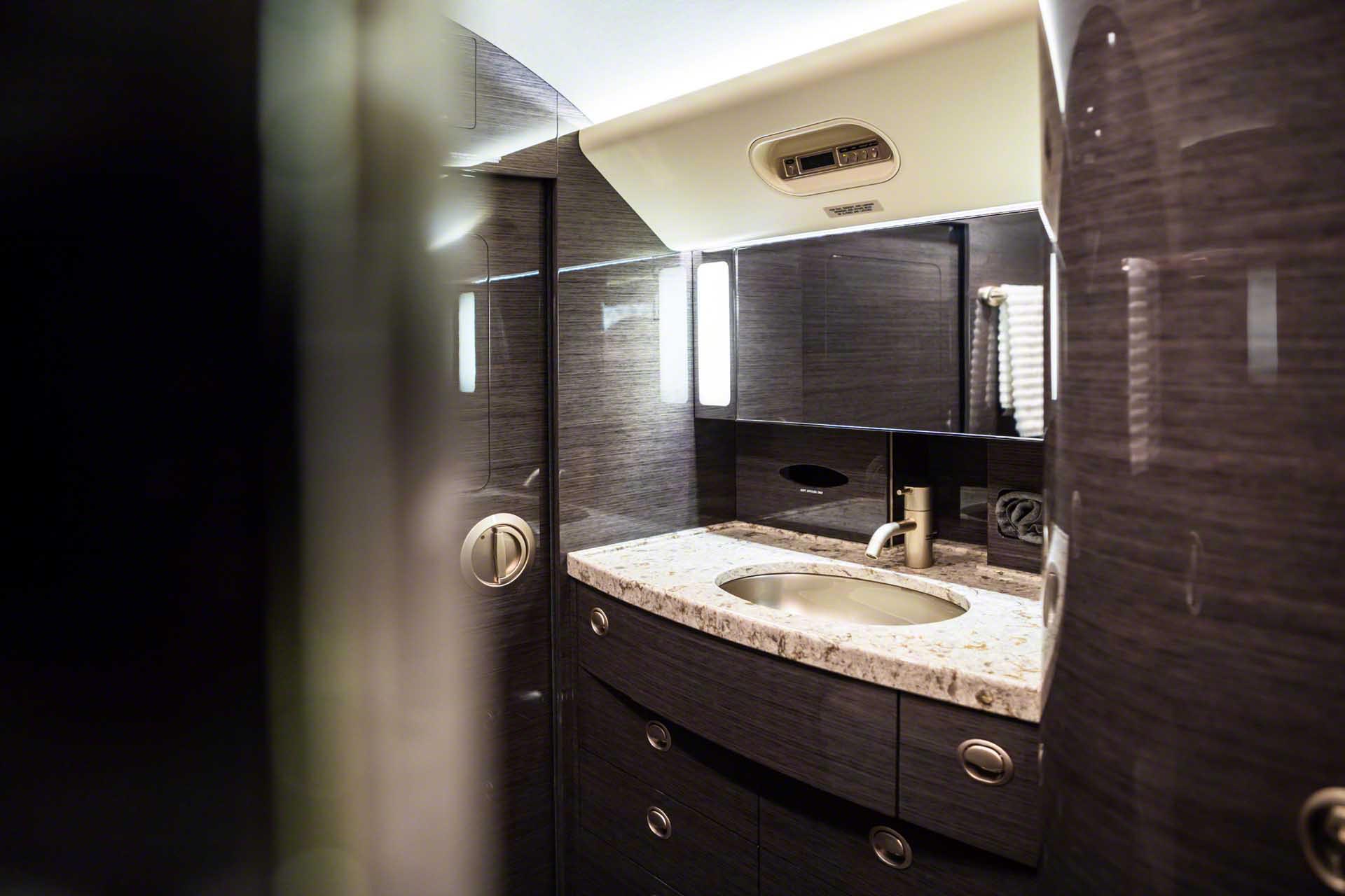 Gray Veneer - Gulfstream G450 LXi Pewter