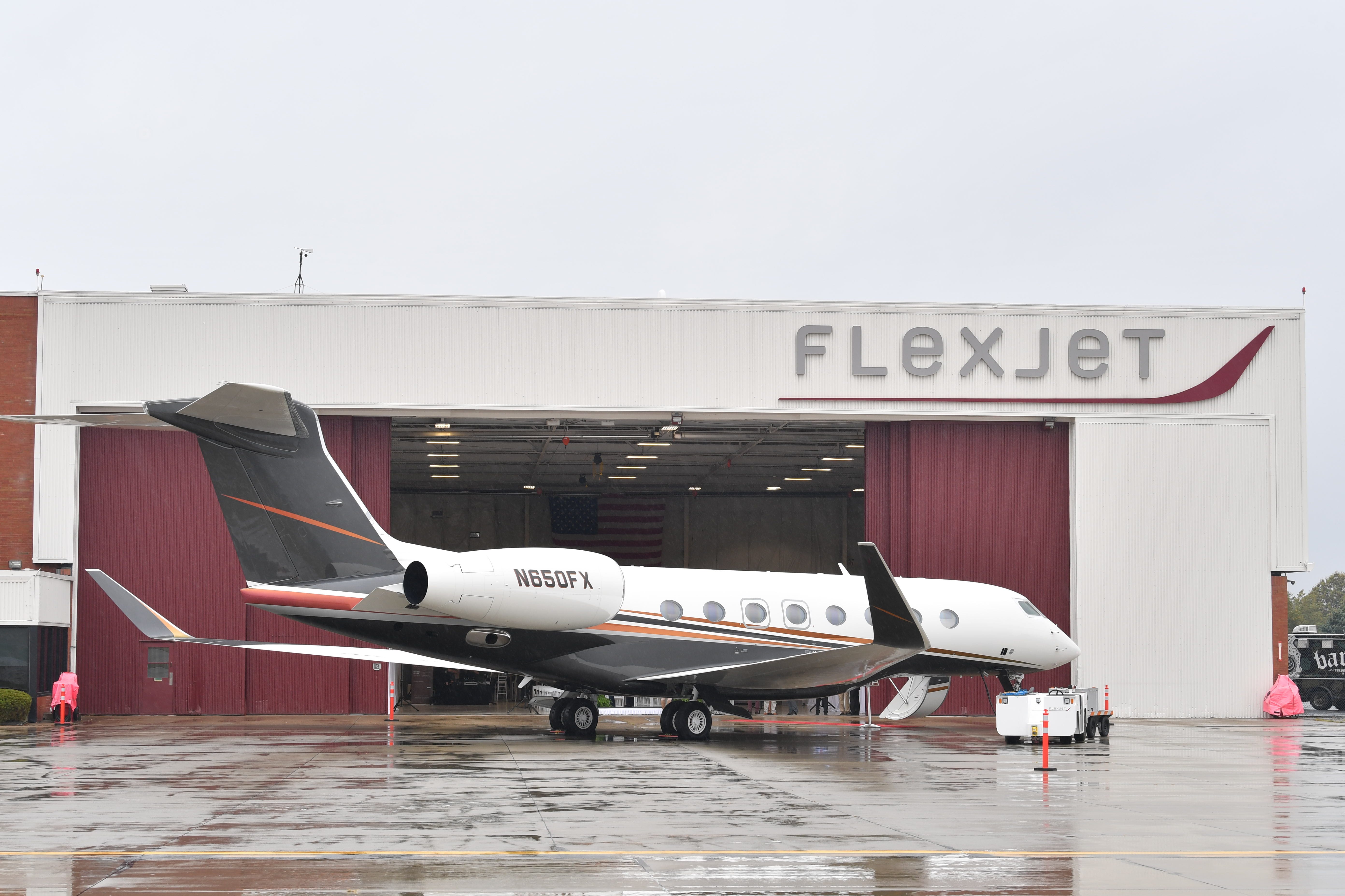 flexjet-viasat-enter-ka-band-connectivity-partnership-flexjet