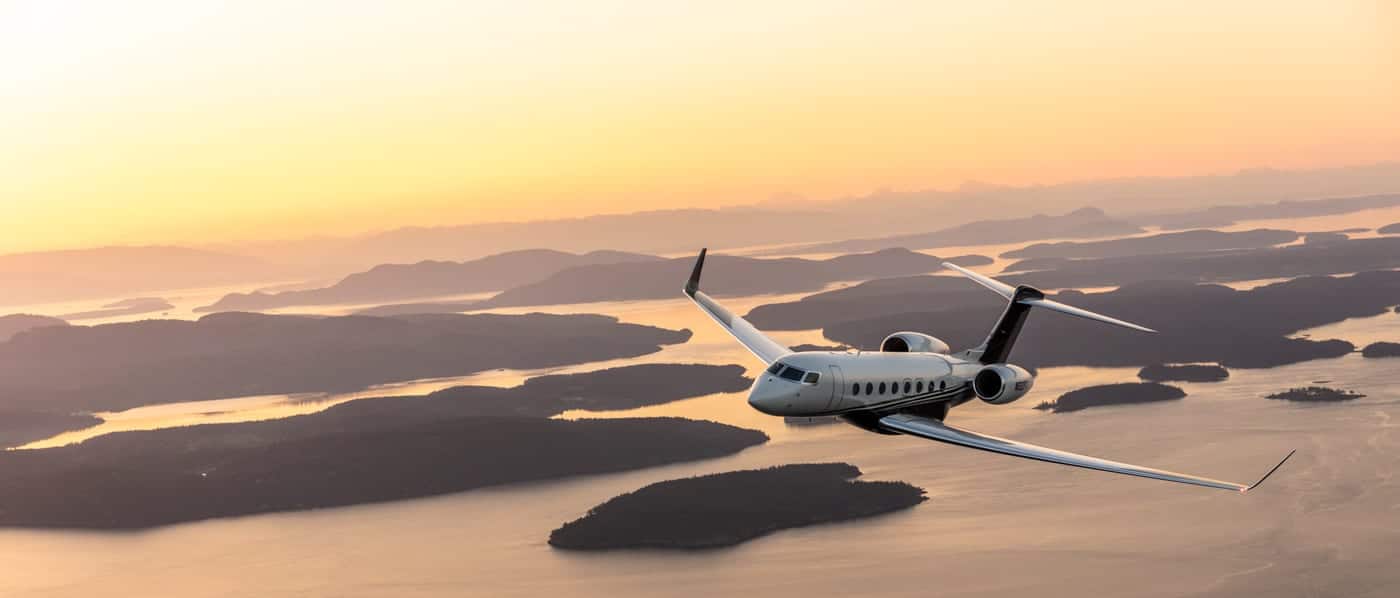 Flexjet pilot uniforms